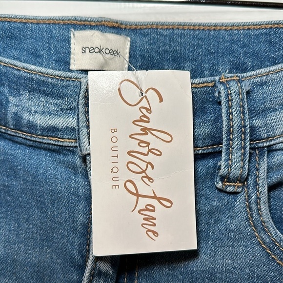 NWT Women’s Sneakpeek Barefoot Blue Slim Raw Hem Jeans Size 9 (29) - Picture 3 of 10